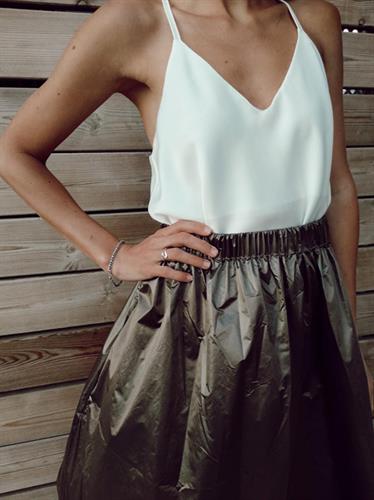 גופיית ספגטי סאטן משי- לבן