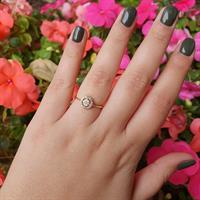 טבעת זהב משובצת מעגלי יהלומים | טבעת מעוצבת | טבעת אירוסין משובצת