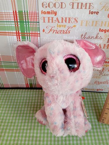 בובת ty של פיל בשם אלי ( ellie) מסדרת עיניים גדולות