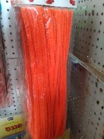 מנקה מקטרות בכמה צבעים