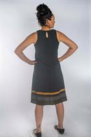 שמלת A כפתור בגב