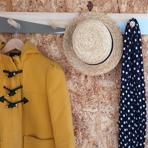 מתלה למעילים דגם נטע