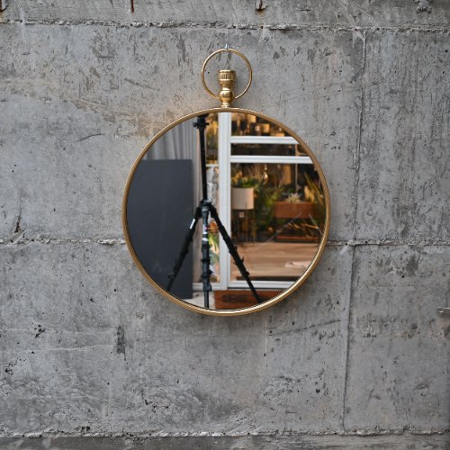 מראה שעון זהב