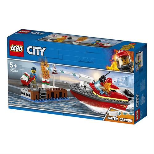 לגו אש בצד המזח