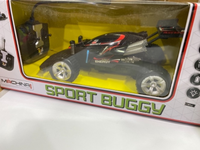 מכונית מרוץ על שלט