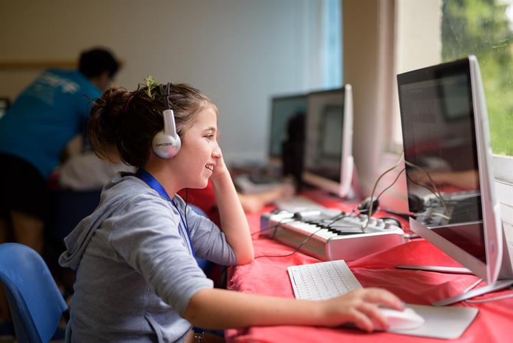 מסלול Design (ג'-ז')