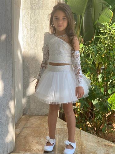 סט חצאית טוטו וחולצת כתף שילוב תחרה