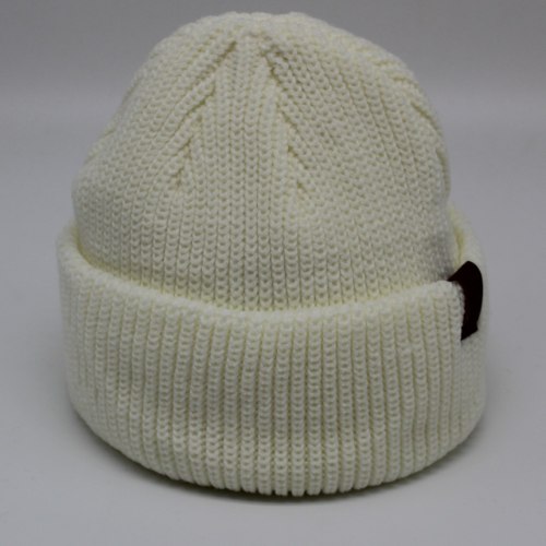 כובע צמר מבוגר סרוג לבן
