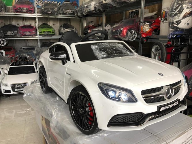 קבריולט מרצדס C63 דגם ספורט לבן