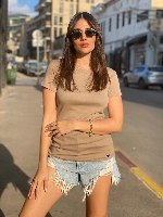 טישרט ניקי פיין ריבס קצרה