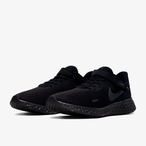 nike revolution 5 mtf