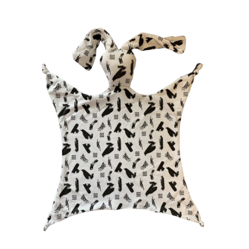 שמיכי ארנבוני- עם הדפס שם התינוק- לבן מקושקש