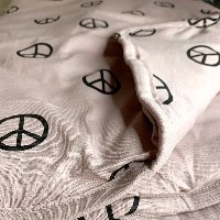 שמיכת ג'רסי עם מילוי- עם שם התינוק- ורוד עתיק  PEACE