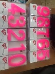 נר מספר ענק בצבע ורוד