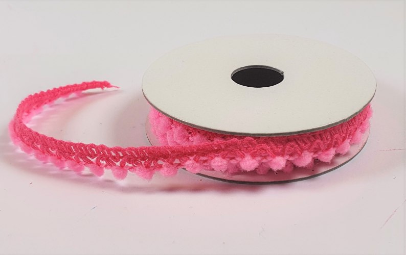 סרט בד פונפונים ורוד - 2 מ'