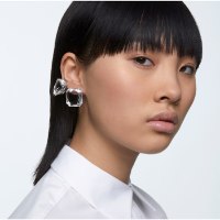 Mesmera clip earring