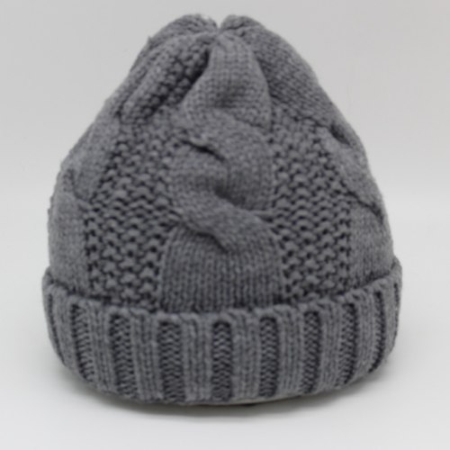 כובע צמר צמות אפור