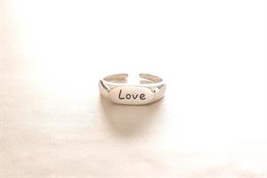 טבעת love