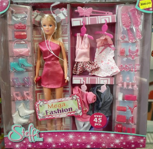 ברבי עם מעל 45 אביזרים