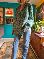 חולצה פרחונית מכופתרת מידה XL