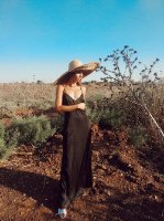 שמלת לילי שחורה