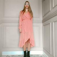 שמלת מעטפת אפרסק + מסכת SILK FLOWER מתנה