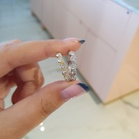 טבעת חמש יהלומים