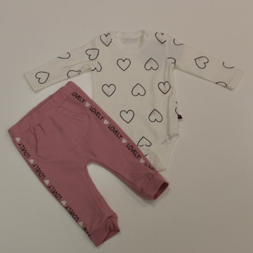 חליפת פוטר תינוקת לבבות לבן