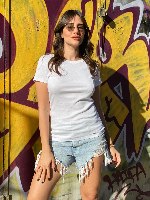 טישרט ניקי פיין ריבס קצרה