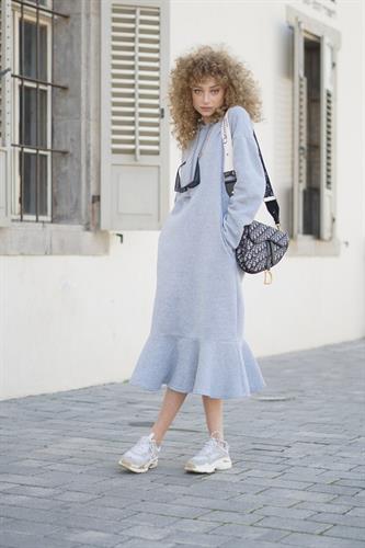 שמלת אדריאן