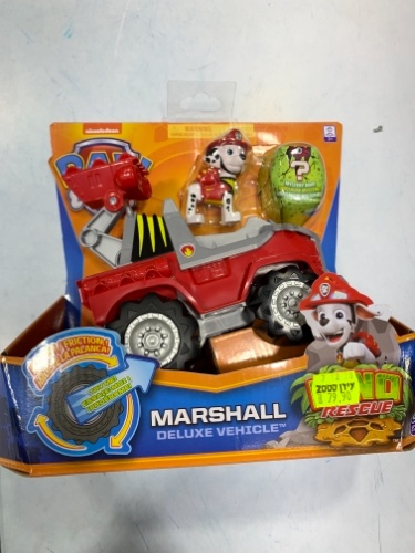 כבאית מרשל עם דמות וביצת הפתעה