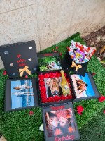 קופסא מתפוצצת - תמונות & שוקולד & פרחים