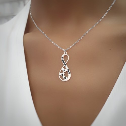 שרשרת אינפיניטי אנכית עם לבבות וחריטה דגם LA291