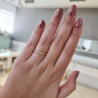 טבעת מעוצבת בשילוב זרקונים בזהב 14 קראט