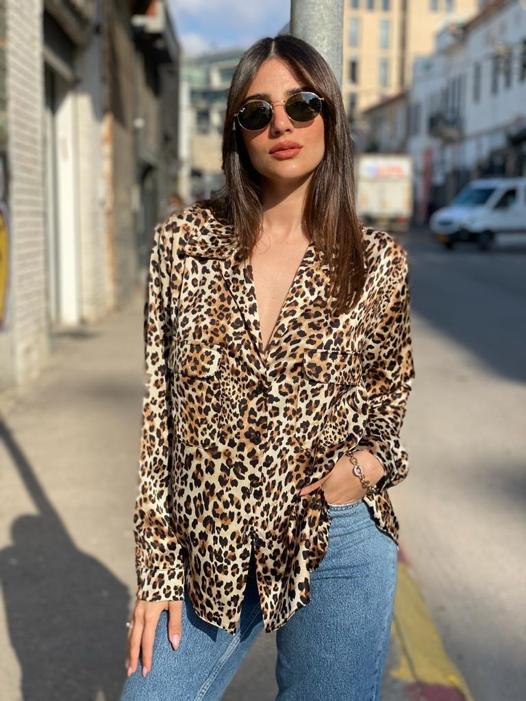 מכופתרת משי כיסים מודפסת