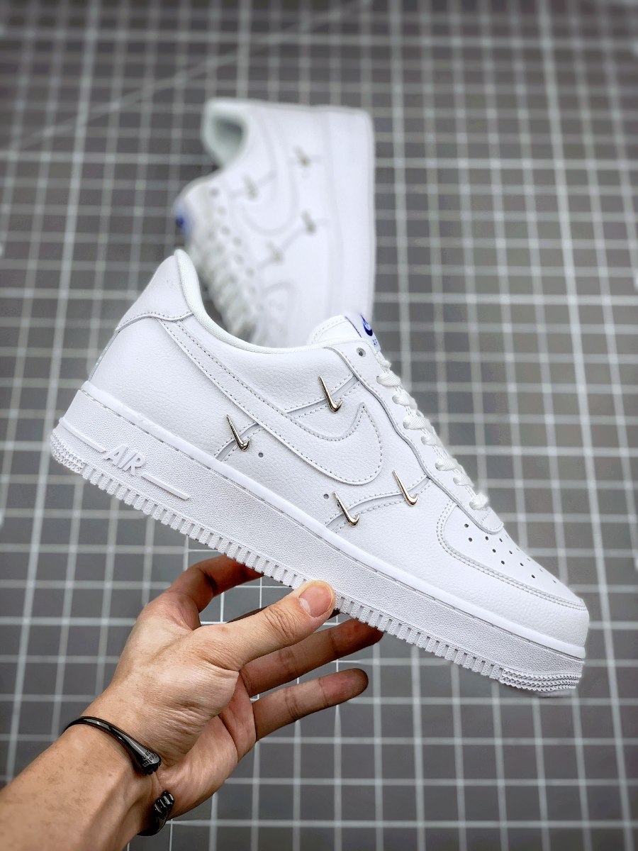 af1 chrome swoosh