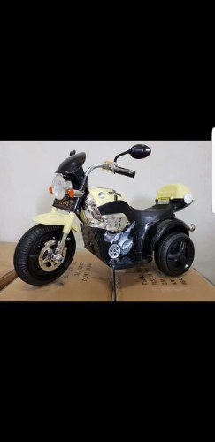 אופנוע רטרו אוף-וויט