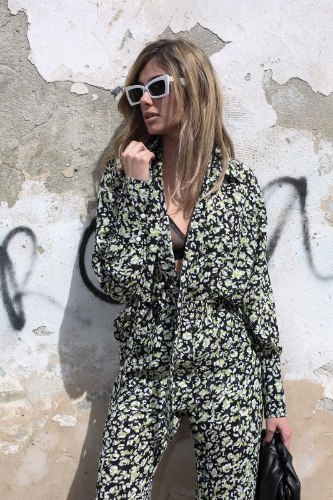 חליפת אמילי שחור מודפס