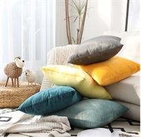 כיסוי כריות קטיפה מעוצבות