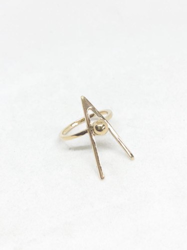 טבעת וי נקודה זהב