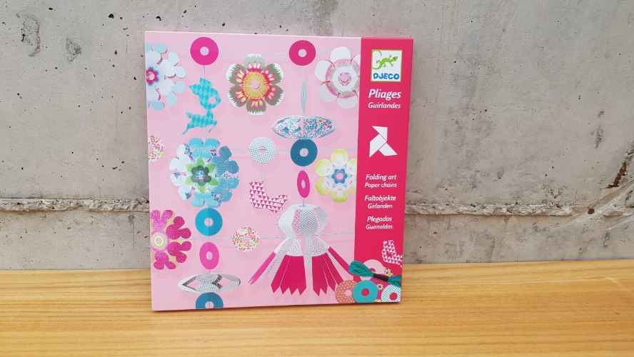 יצירה - קיפולי גרילנדה