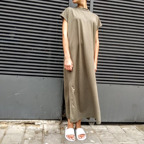 שמלת NAM - זית