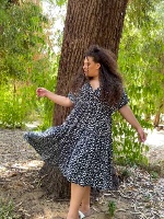 שמלת קיי מנומרת שחורה