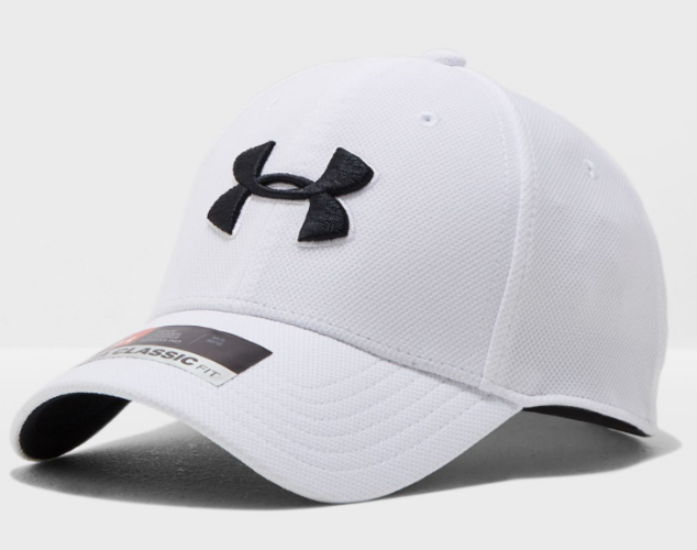 כובע של אנדר ארמור צבע לבן סמל שחור