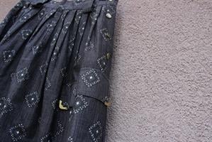 חצאית קלוש אפורה עם דיטיילז אלוהיים מידה S/M