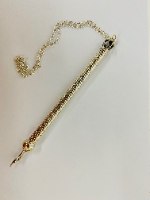 יד (אצבע) לספר תורה עשויה מכסף 