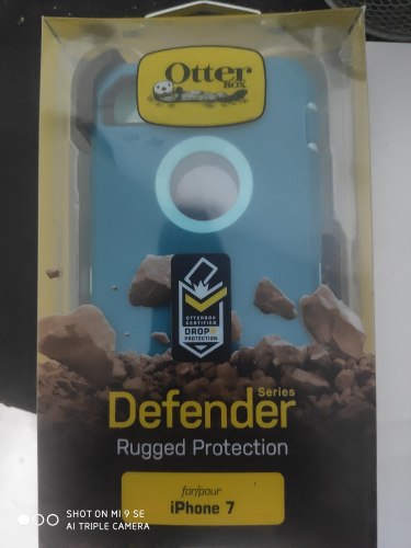 כיסוי קשיח defender otterbox צבע תכלת לאייפון 7