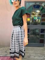 חולצה ירוקה עם כותפות ענק מגניבות טילים מידה M