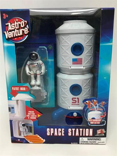 תחנת חלל כולל אסטרונאוט