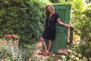 שמלת גלביה שחורה